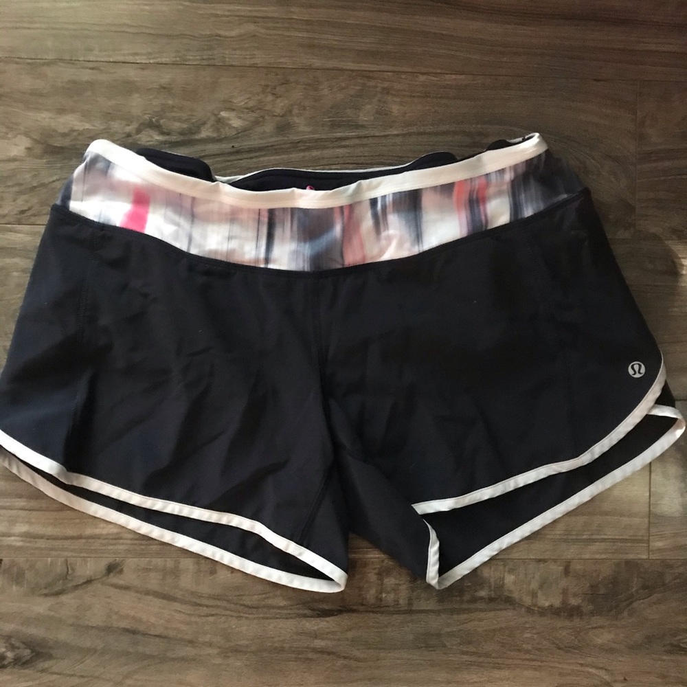 Lululemon shorts size 8